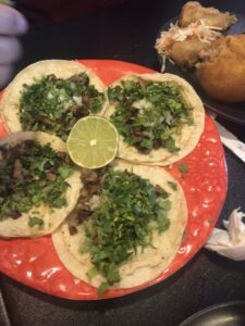 El Arepazo y Pupuseria W 130th St